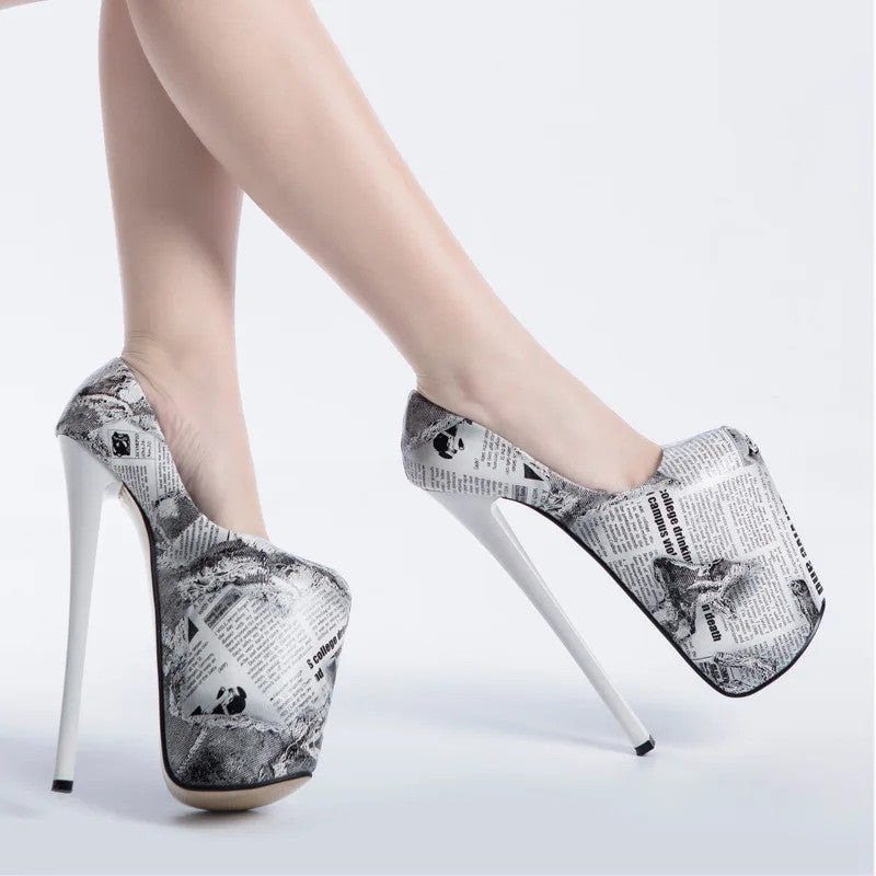 Vertigine Sky Platform Pumps