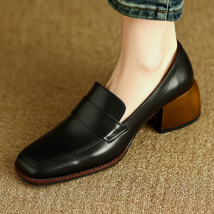 Contessa Leather Pumps