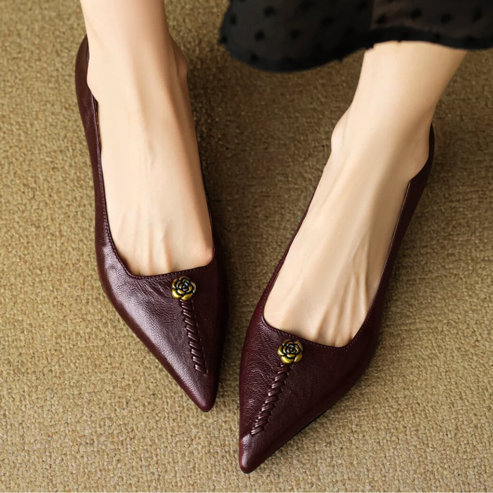 Camellia Atelier Pumps