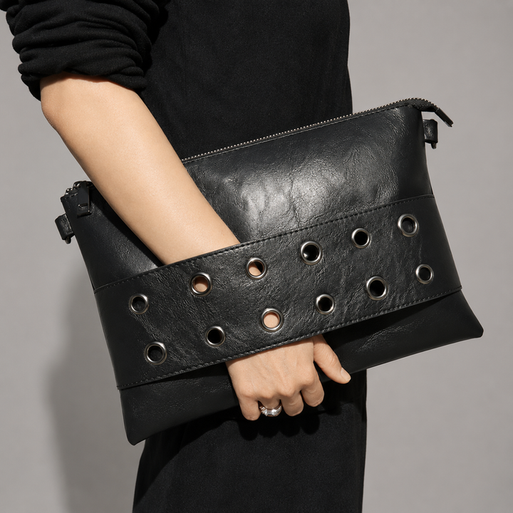 Domina Rivet Clutch
