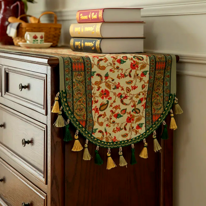 Florentina Table Runner