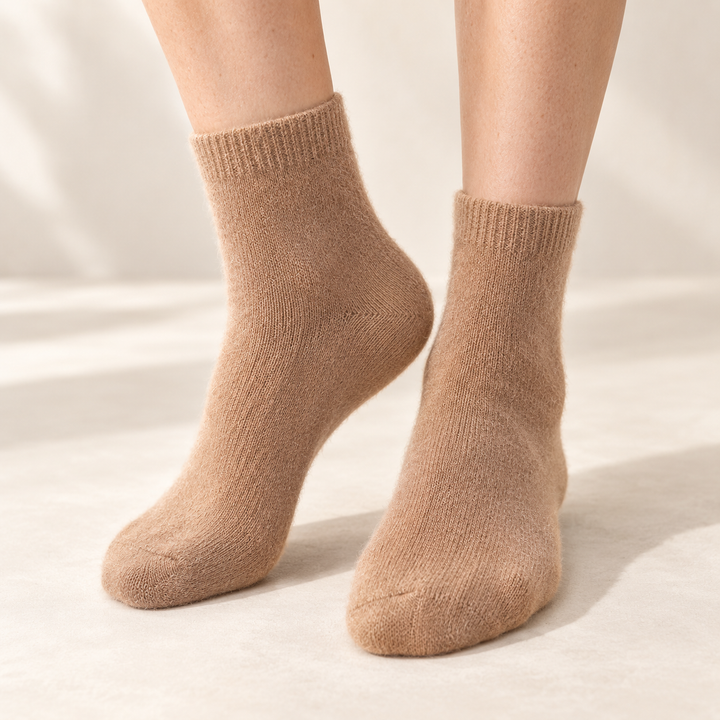 Hearthkeep Cashmere Crew Socks