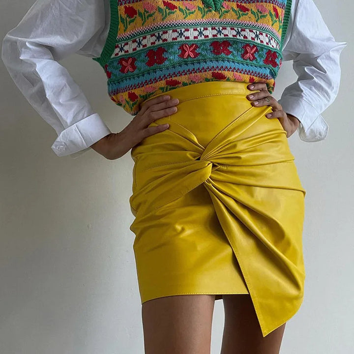 Vanta Twist Mini Skirt