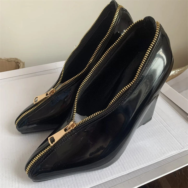 Chiusura Front-Zip Wedge Pumps