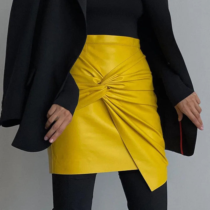 Vanta Twist Mini Skirt