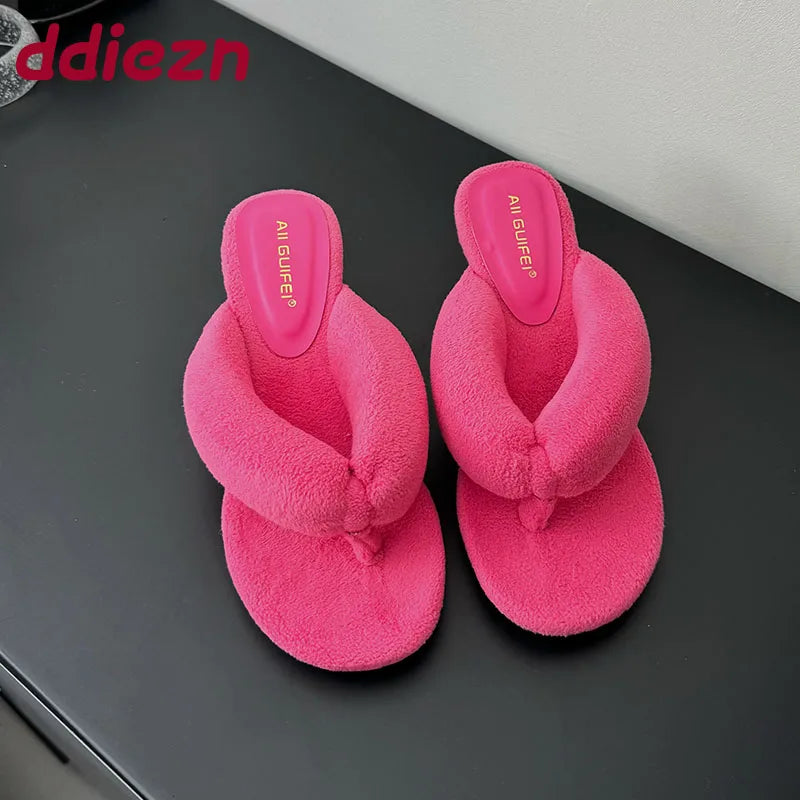 Cuscino Puffy Thong Slippers