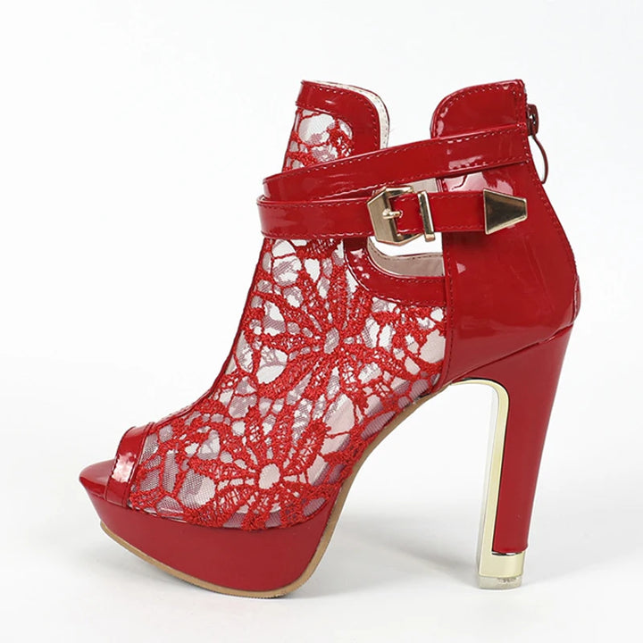 Pizzo Floral Lace Peep-Toe Booties