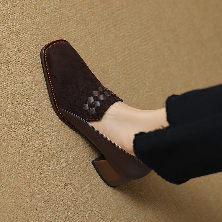 Calviera Leather Pumps