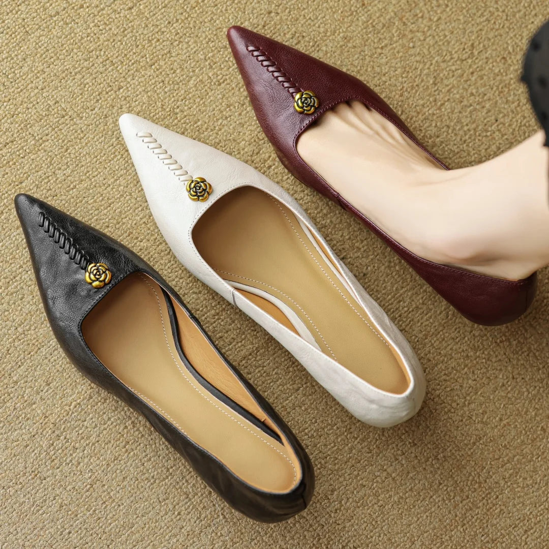 Camellia Atelier Pumps