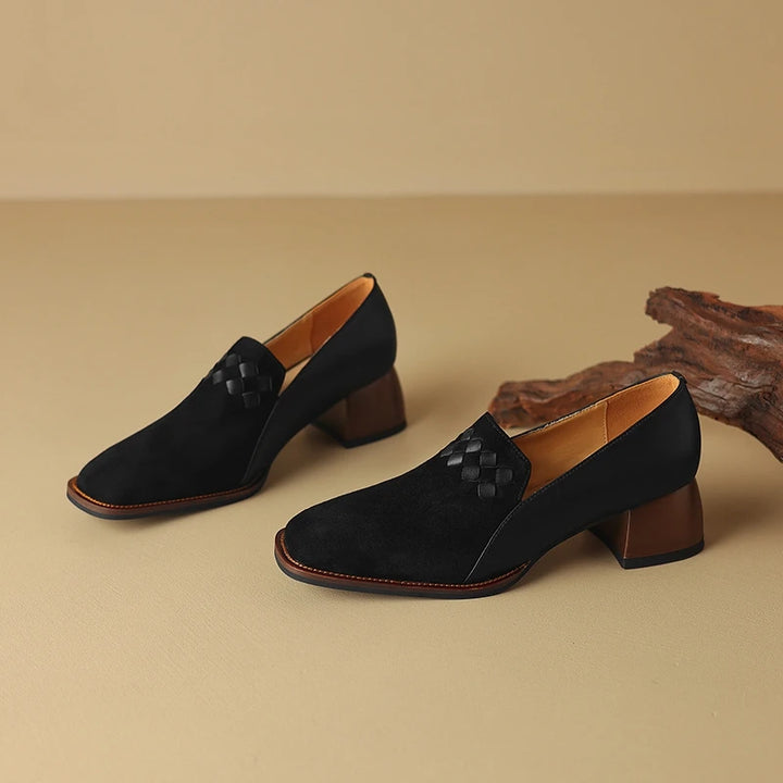 Calviera Leather Pumps