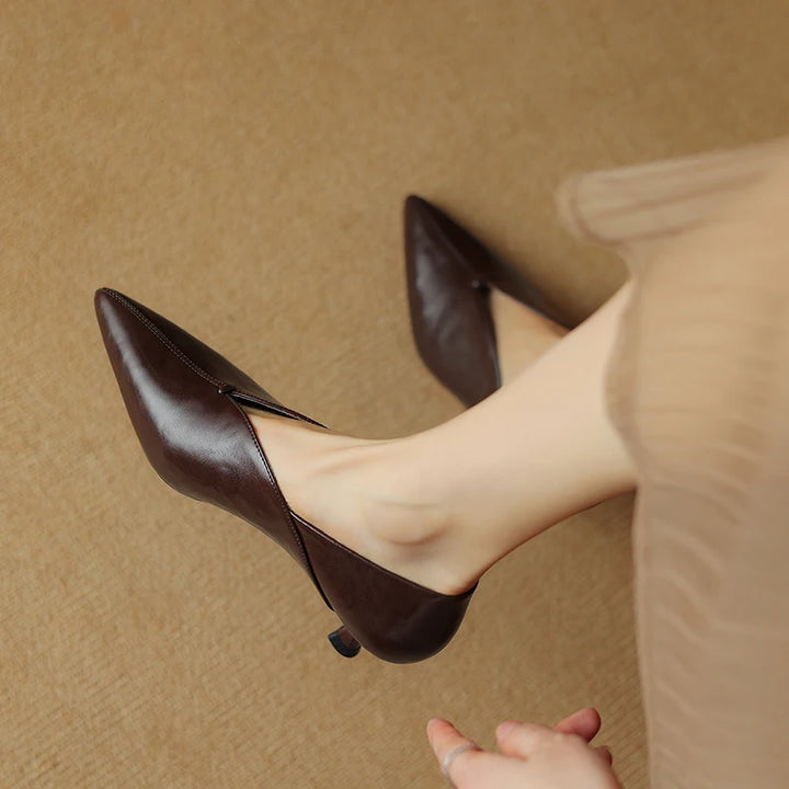 Forma Leather Pumps