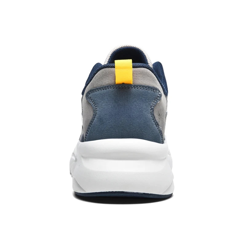 Stridemark Sneakers