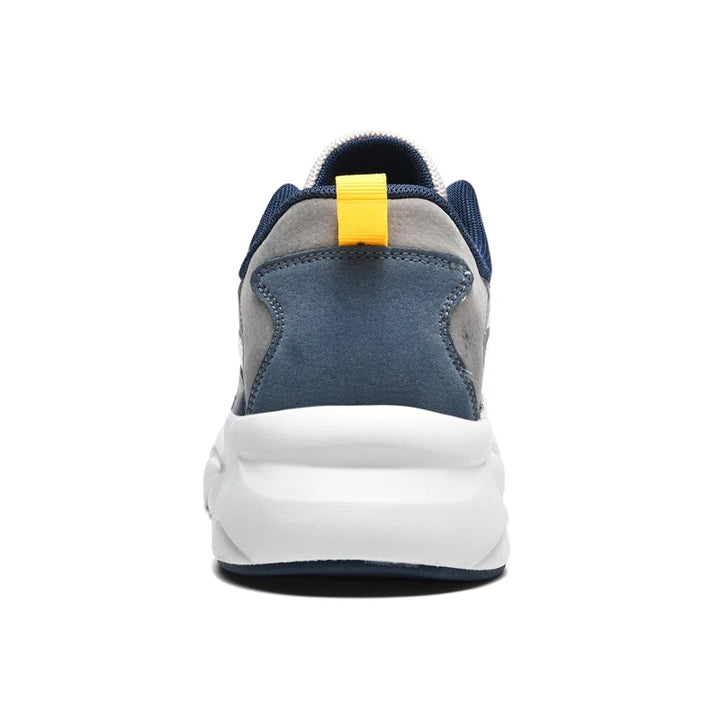 Stridemark Sneakers