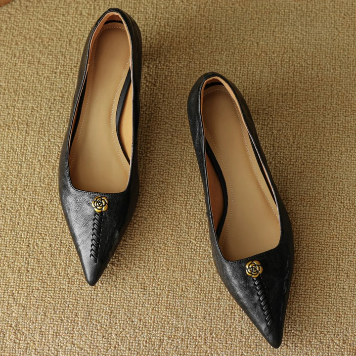 Camellia Atelier Pumps