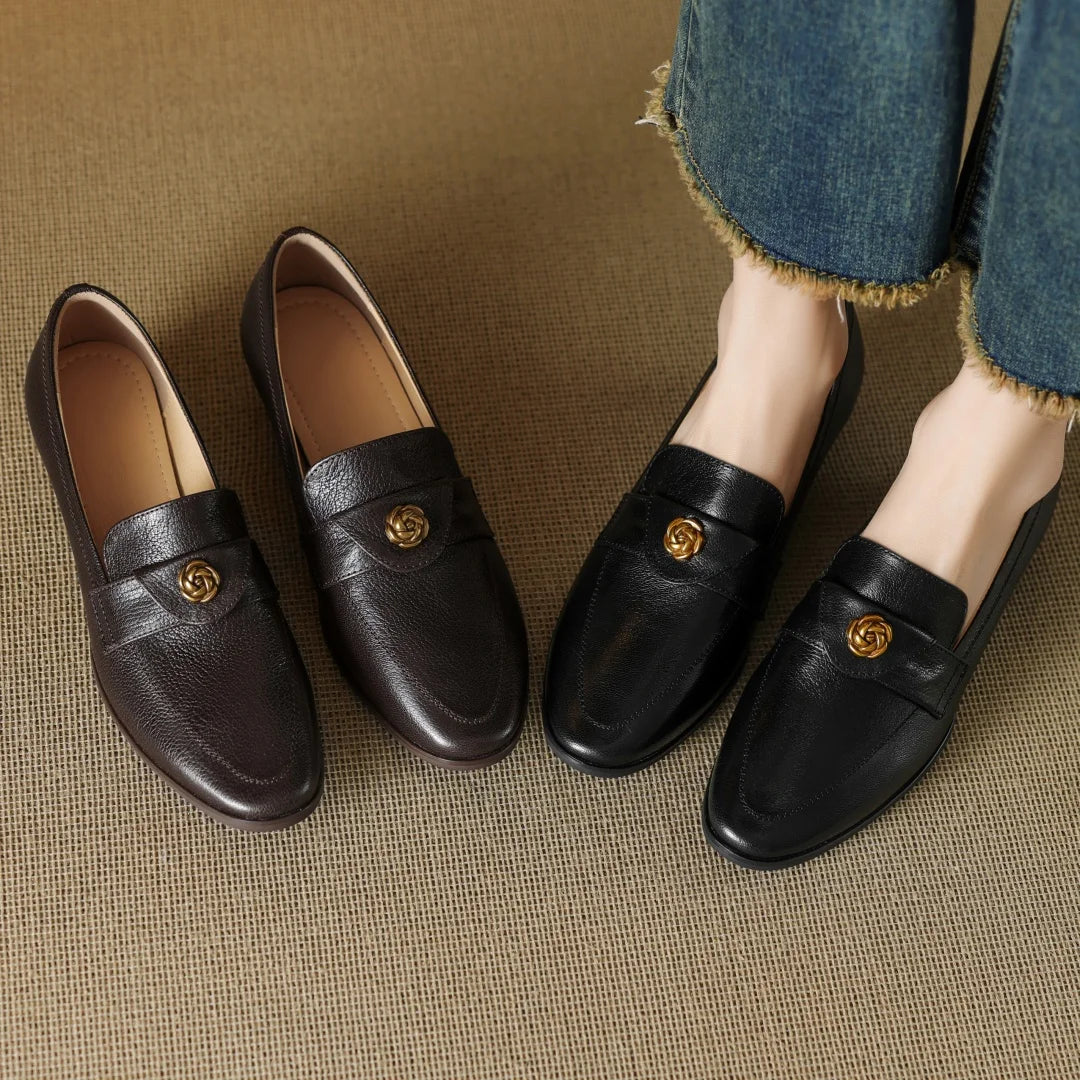 Camelia Leather Pumps