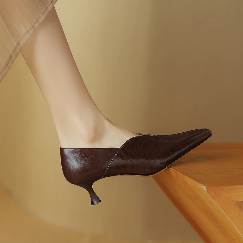 Forma Leather Pumps