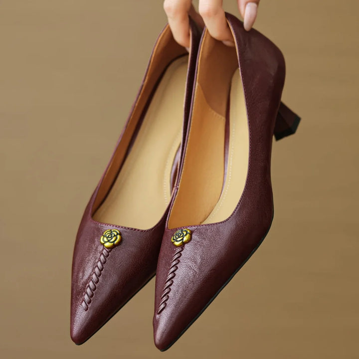 Camellia Atelier Pumps