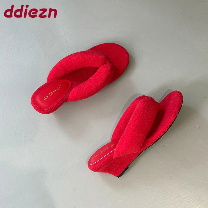 Cuscino Puffy Thong Slippers