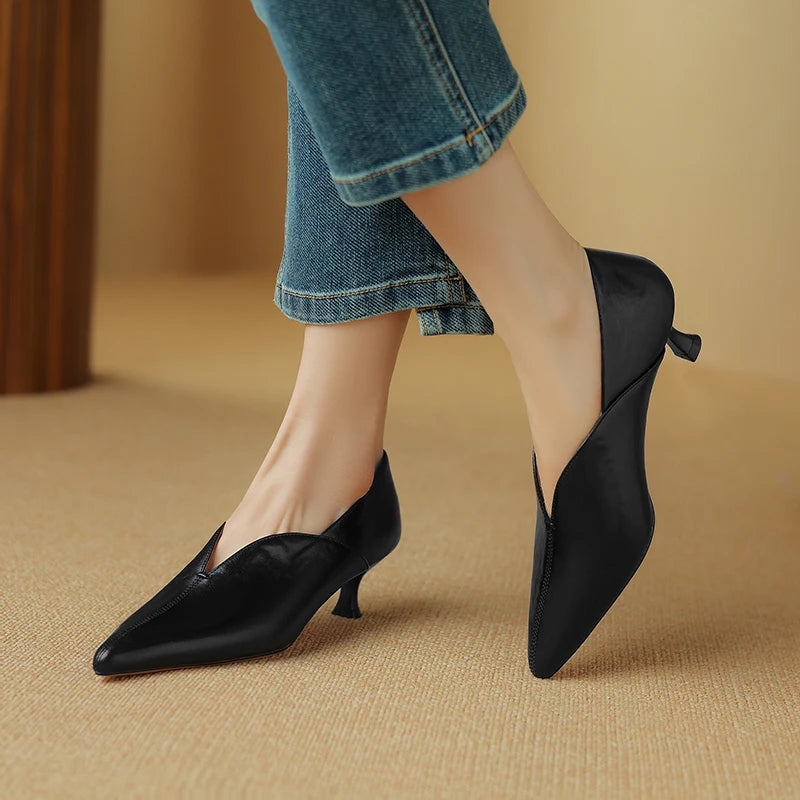Forma Leather Pumps