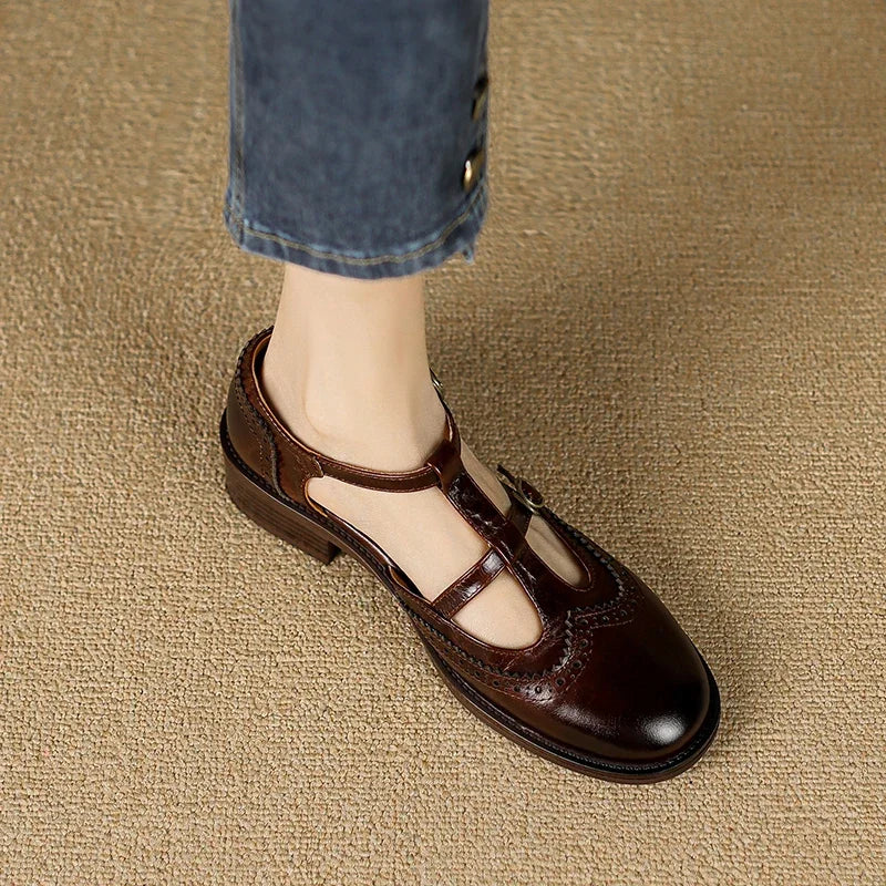 Aurelia Brogue Mary Janes