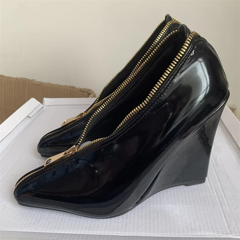 Chiusura Front-Zip Wedge Pumps