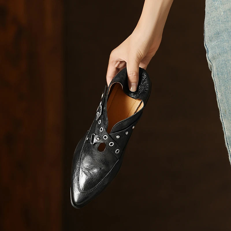 Vittoria Strap Pumps