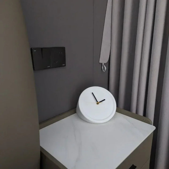 Corner Clock
