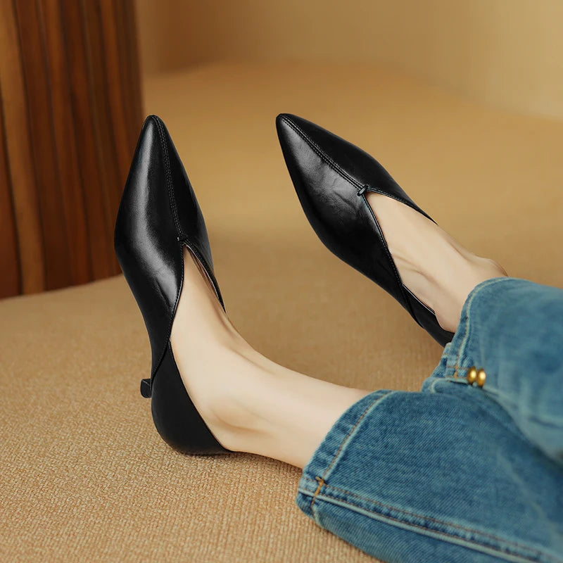 Forma Leather Pumps