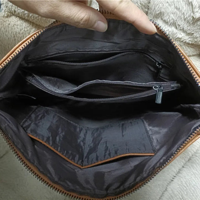 Domina Rivet Clutch