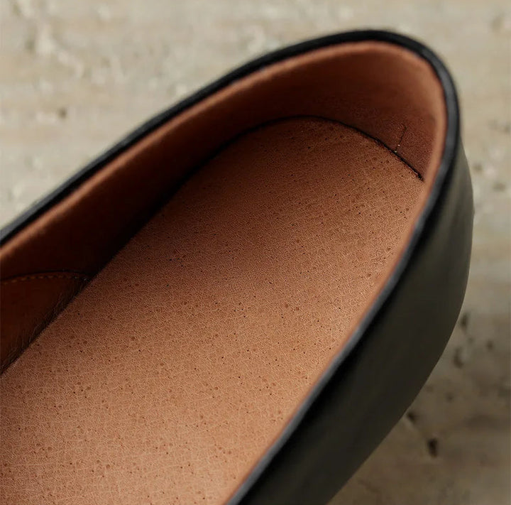 Forma Leather Pumps