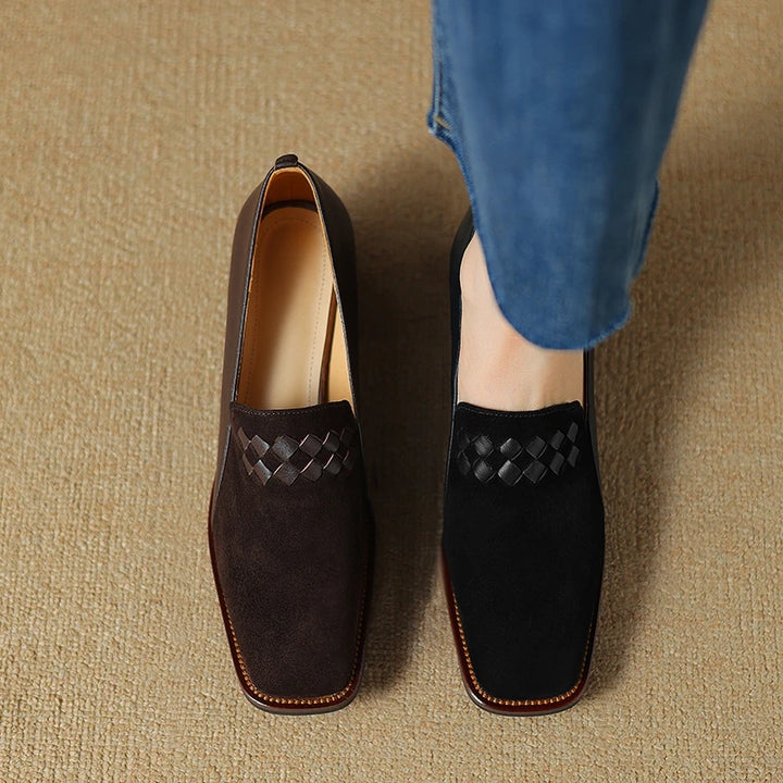Calviera Leather Pumps