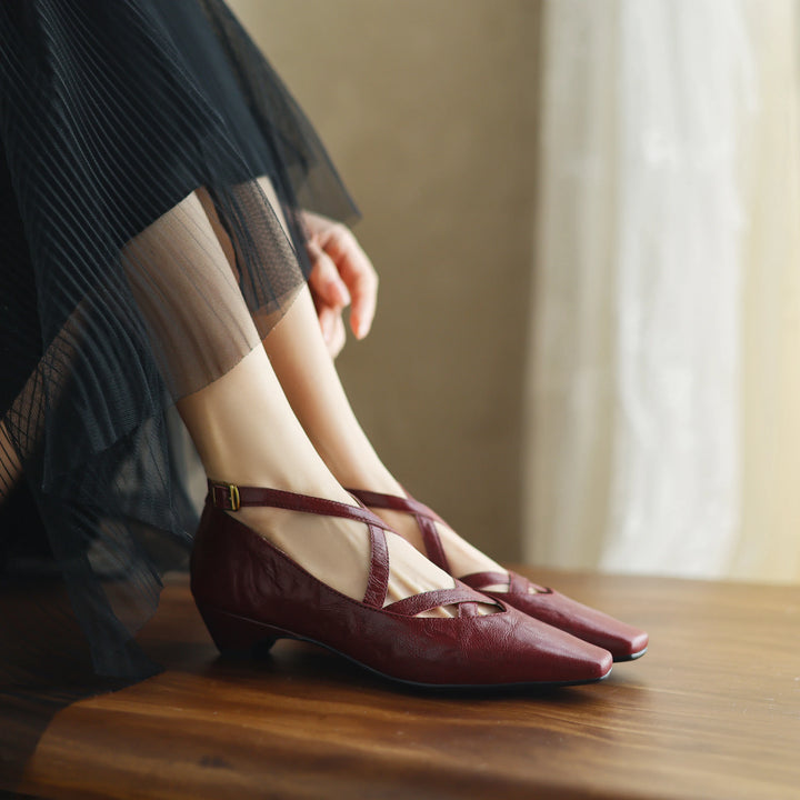 Vittoria Leather Crossband Heels
