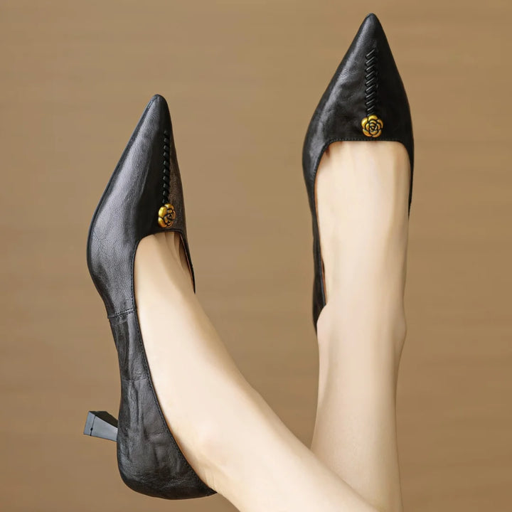Camellia Atelier Pumps
