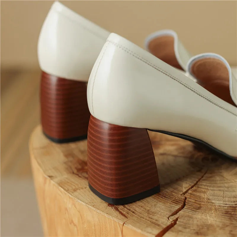 Duchessa Leather Pumps