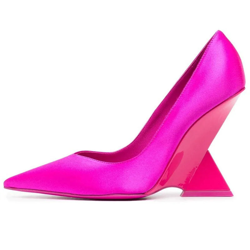 Piramide Sculpted Heel Pumps