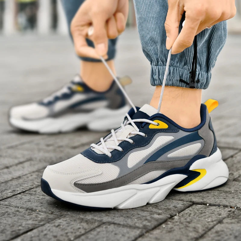 Stridemark Sneakers