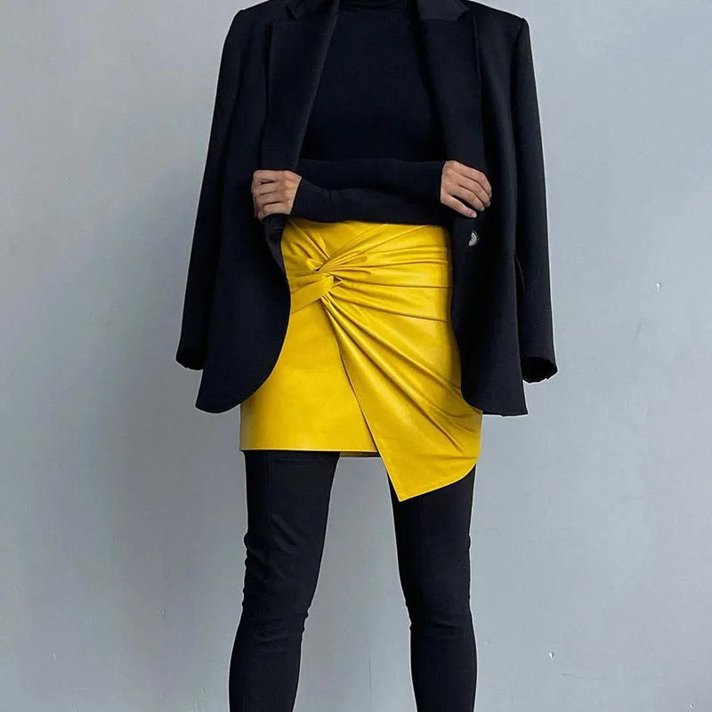 Vanta Twist Mini Skirt