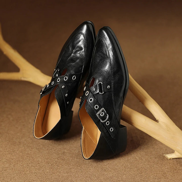 Vittoria Strap Pumps