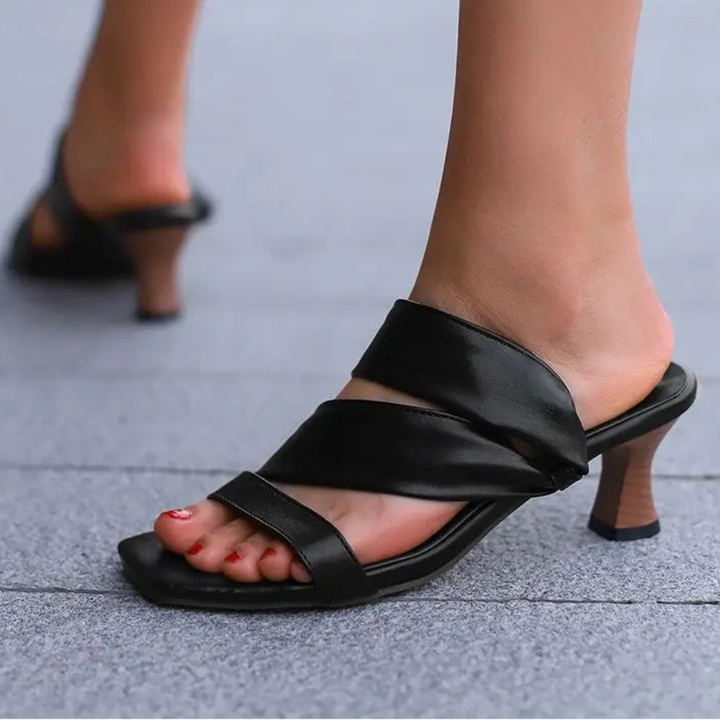 Lira Twist Mules