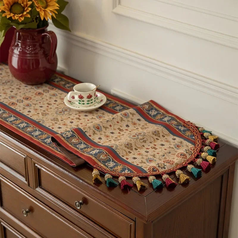 Florentina Table Runner