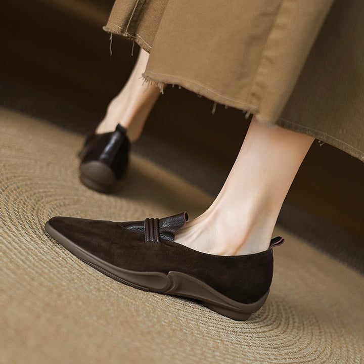 Plicata Leather Flats