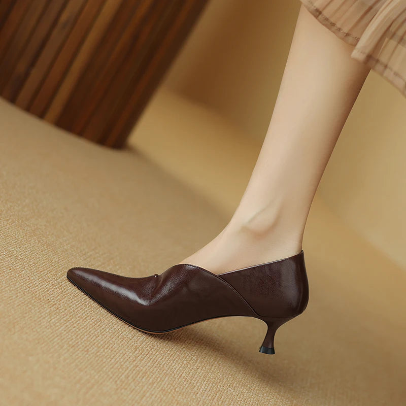 Forma Leather Pumps