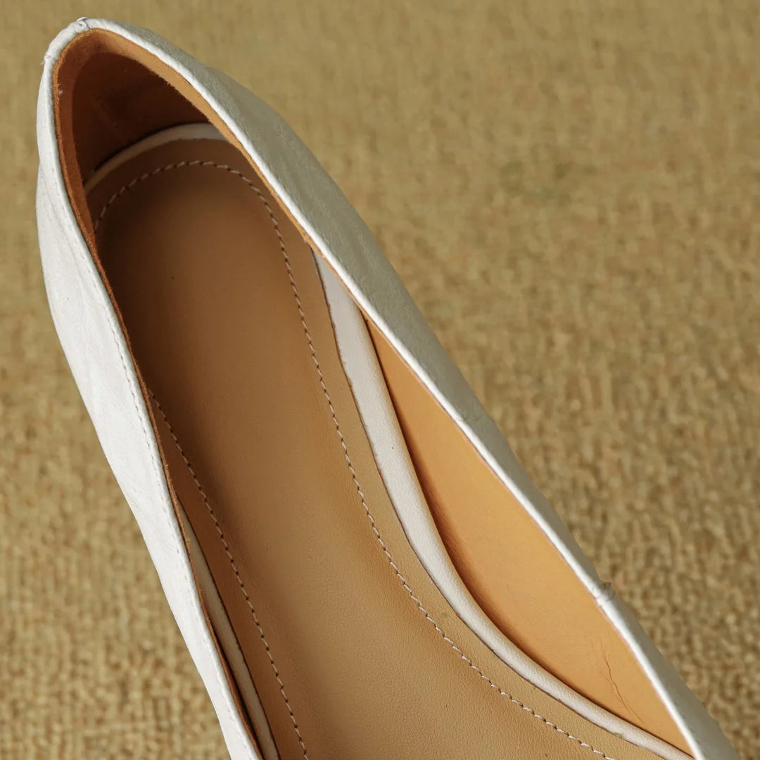 Camellia Atelier Pumps