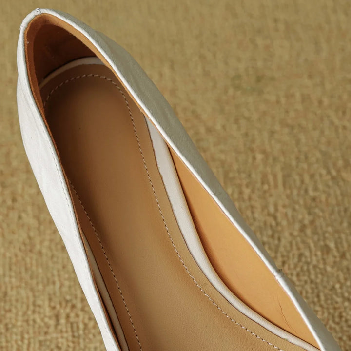 Camellia Atelier Pumps