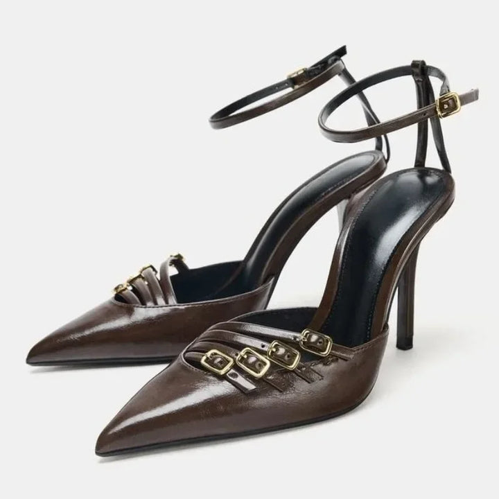 Cinque Buckle Heel