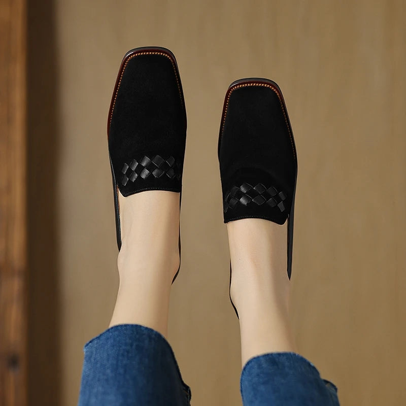 Calviera Leather Pumps