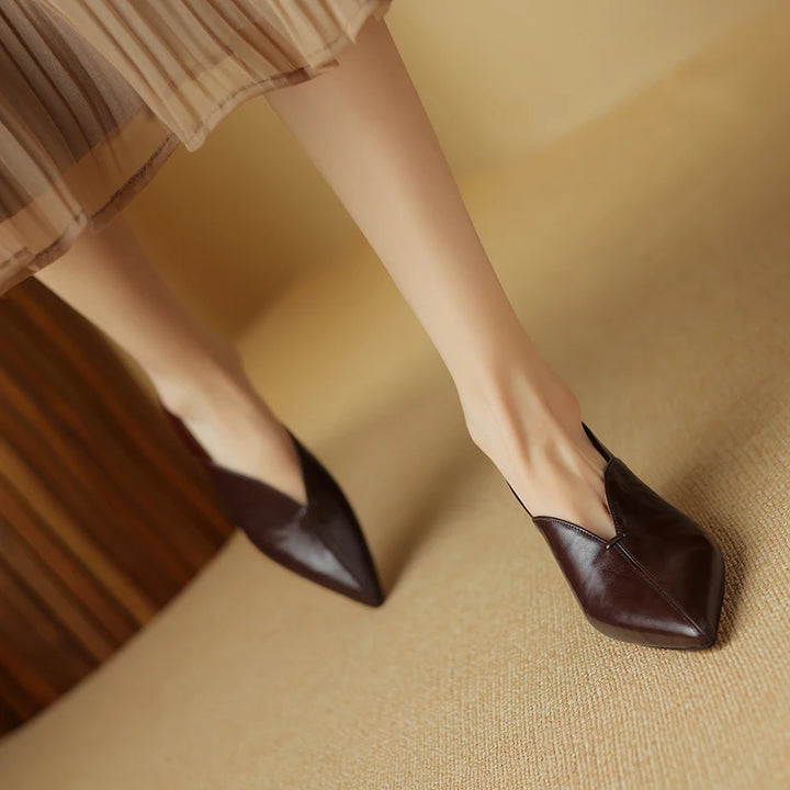 Forma Leather Pumps