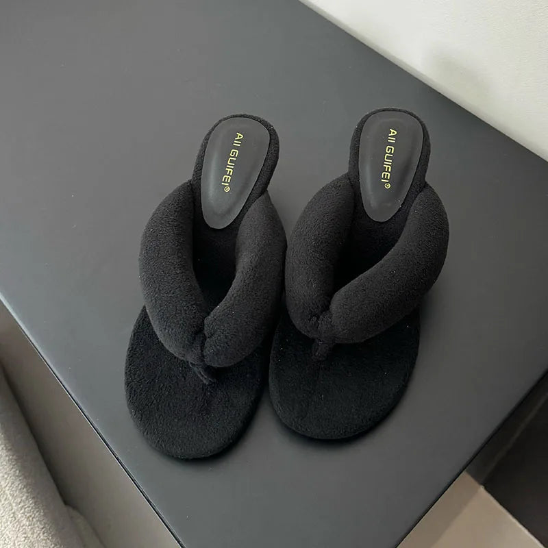 Cuscino Puffy Thong Slippers