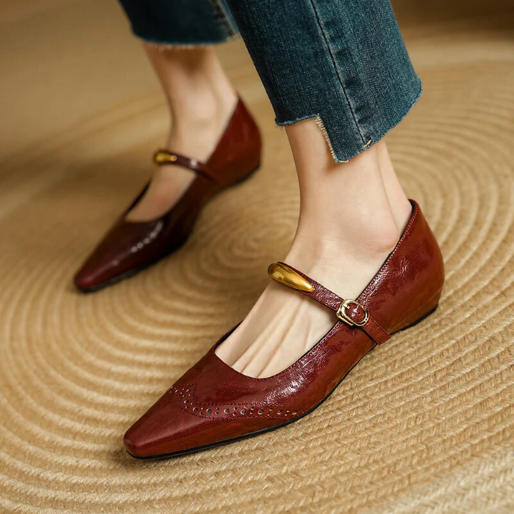 Corté Goldbar Flats