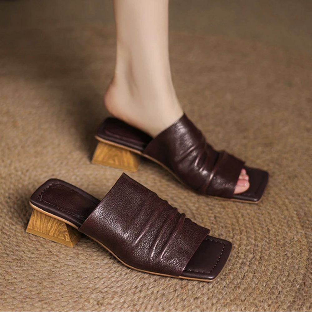 Alessia Leather Sandals